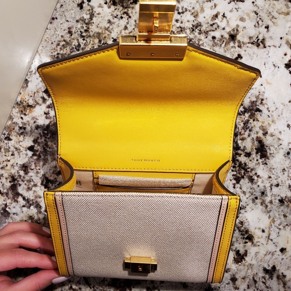 Tory Burch crossbody💛🎀 - Picture 11 of 14